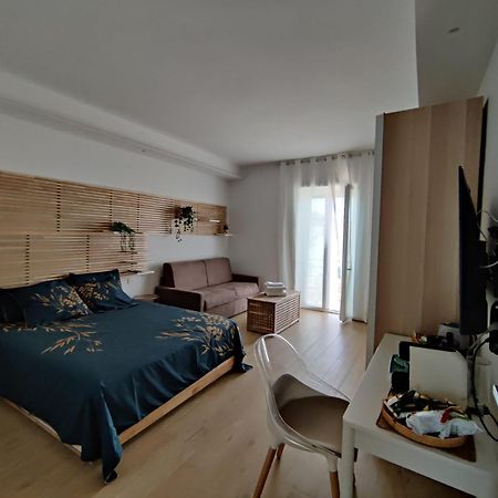 A'Mmare Casa Vacanze Bisceglie Exterior photo